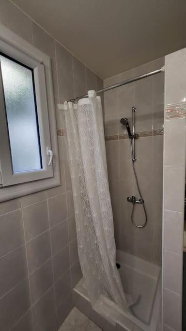 Appartement Chaleureux, Proche De La Gare Perpignan Exteriér fotografie